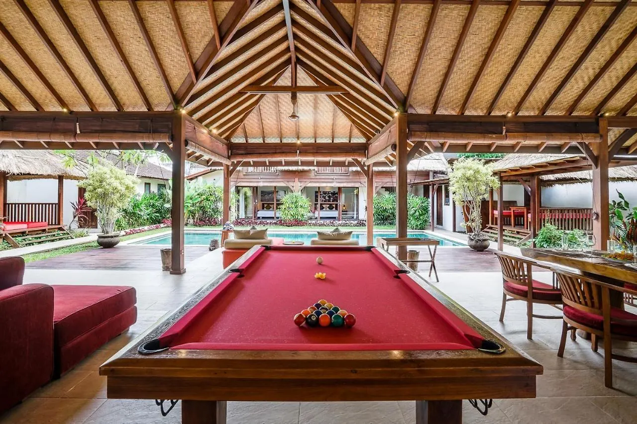 Villa Cira - 5 Bedrooms Private Villa Next To Seminyak