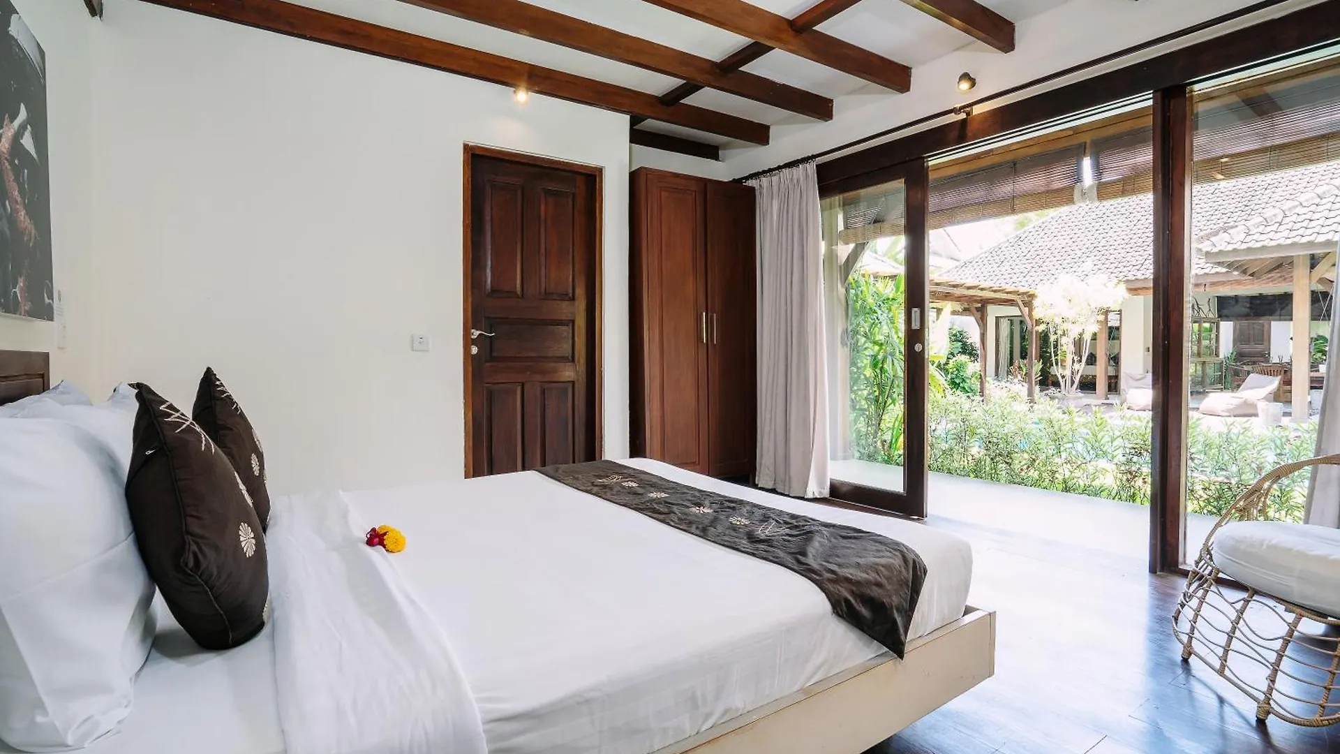 Villa Cira - 5 Bedrooms Private Villa Next To Seminyak  סמיניאק