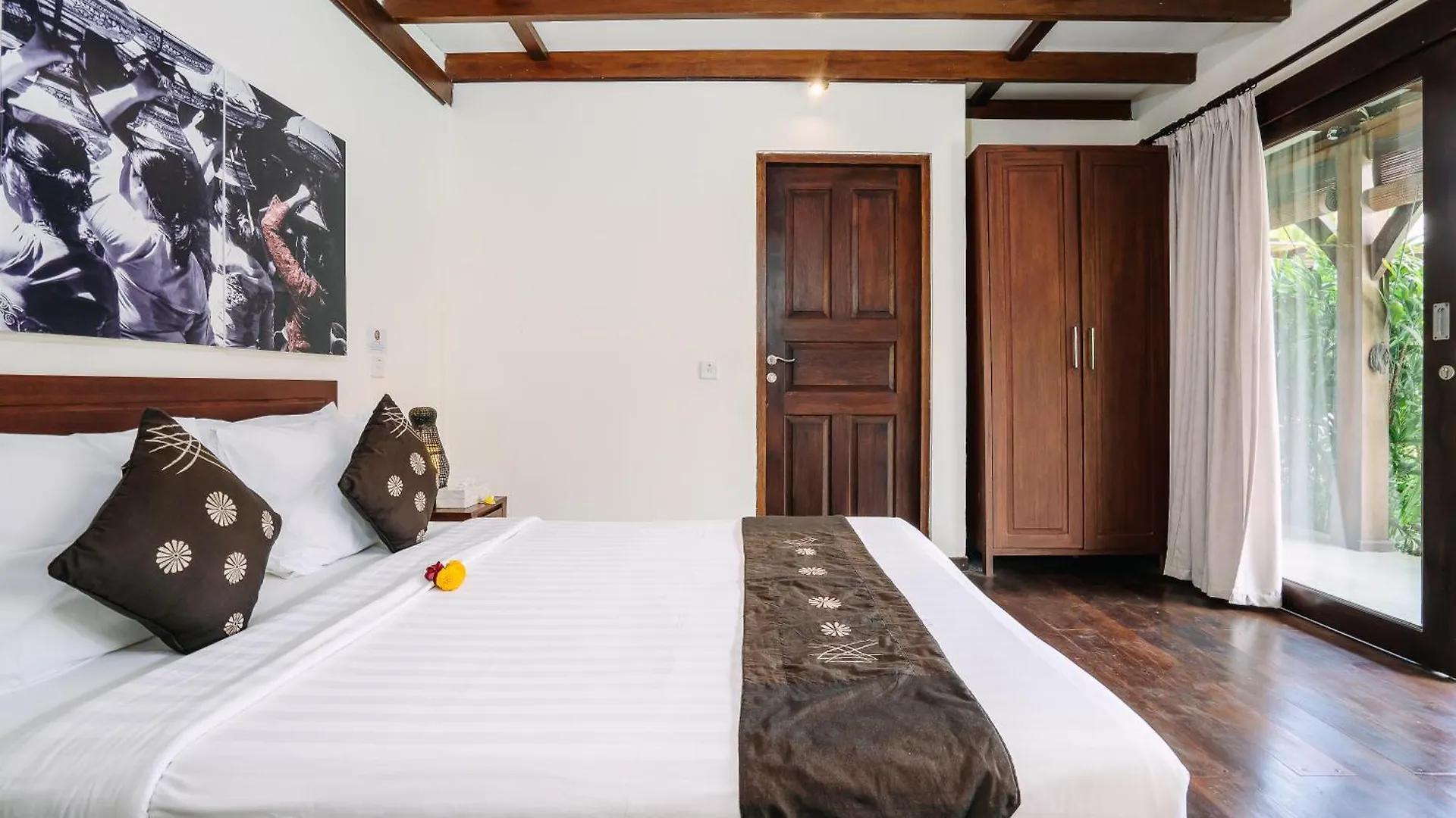Villa Cira - 5 Bedrooms Private Villa Next To Seminyak 0*, סמיניאק אינדונזיה