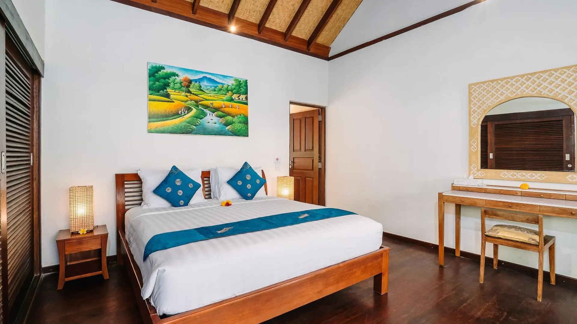 Villa Cira - 5 Bedrooms Private Villa Next To Seminyak