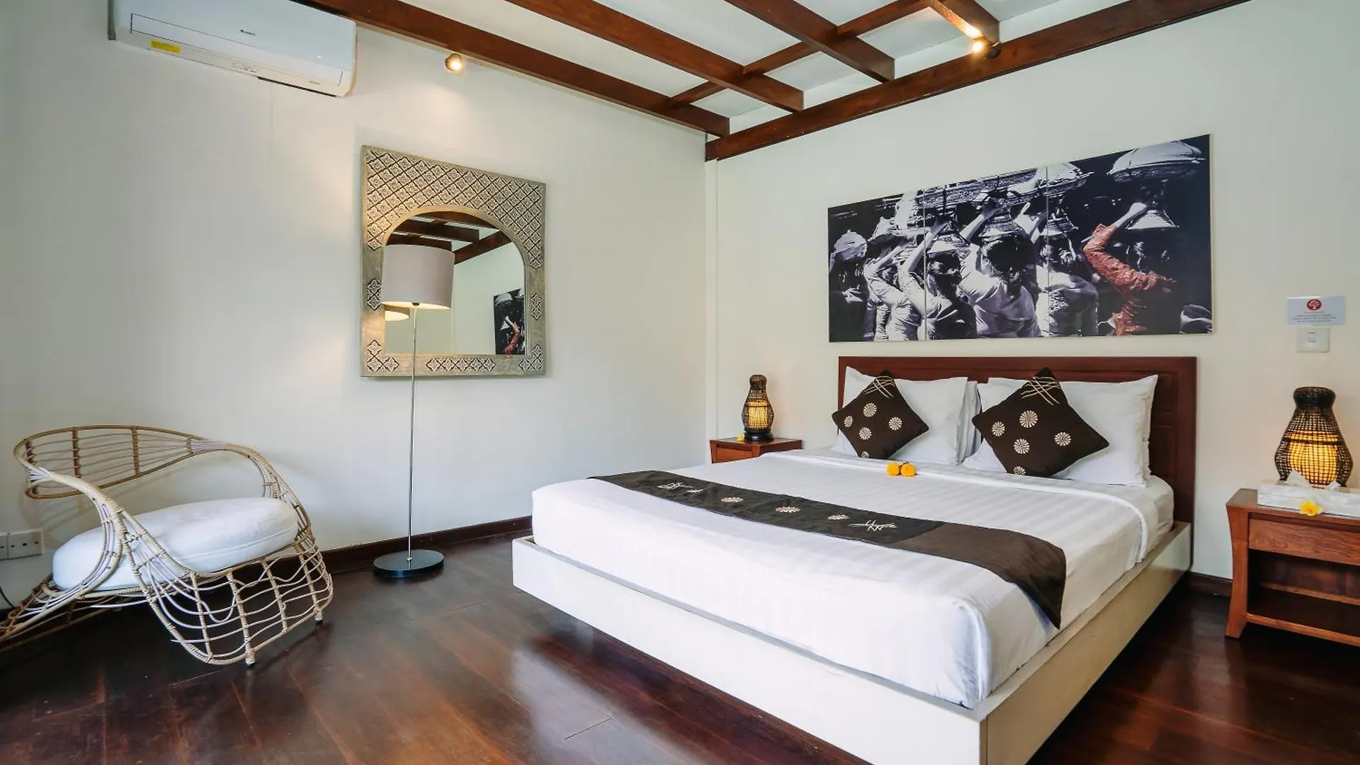 Villa Cira - 5 Bedrooms Private Villa Next To Seminyak
