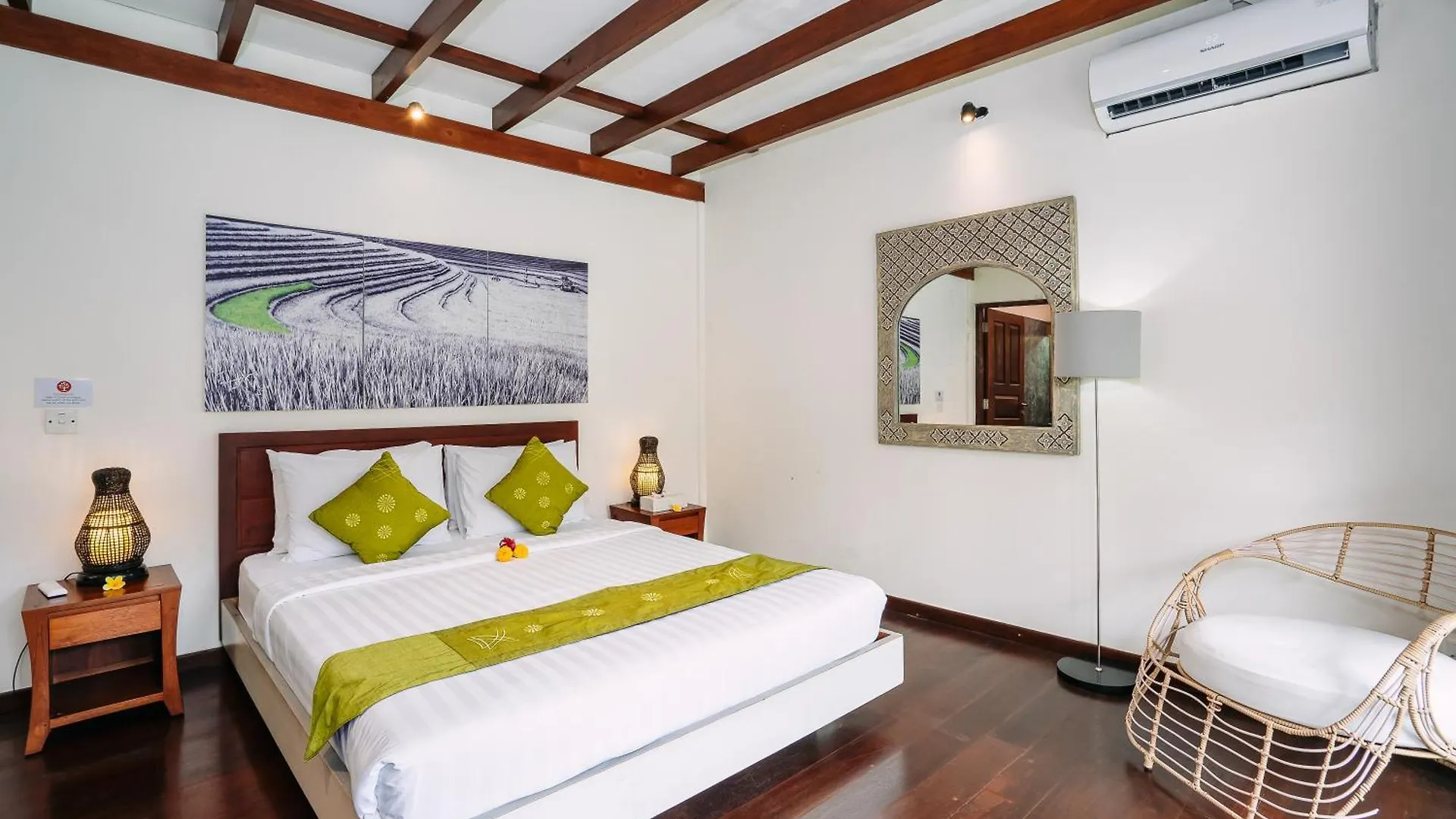 Villa Cira - 5 Bedrooms Private Villa Next To Seminyak Indonesia