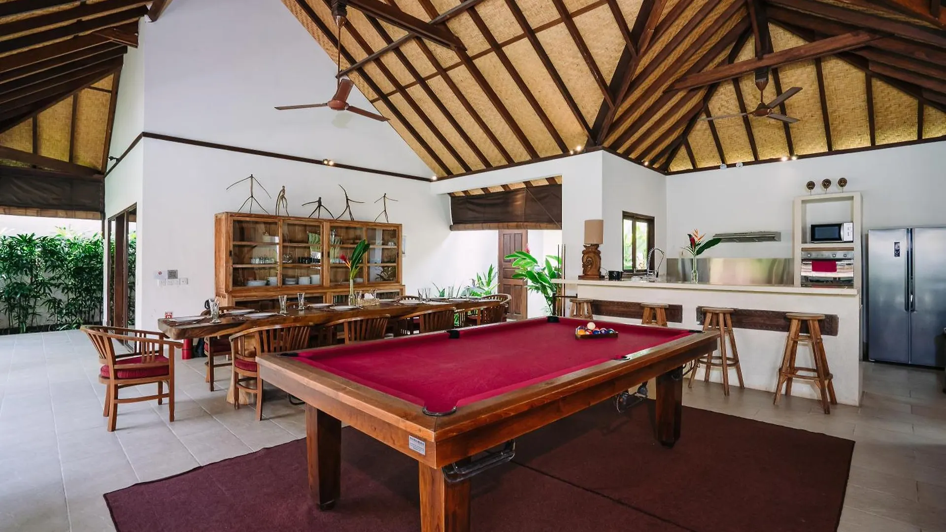 Villa Cira - 5 Bedrooms Private Villa Next To Seminyak